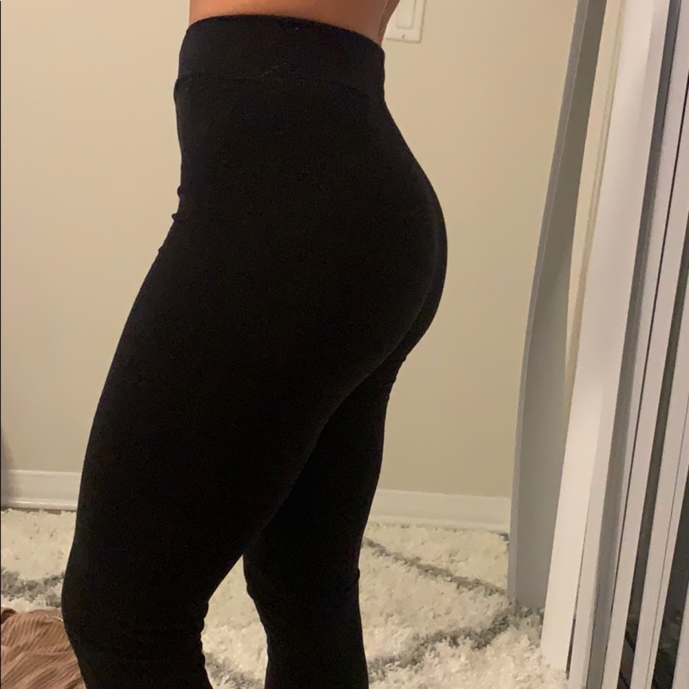 Black leggings